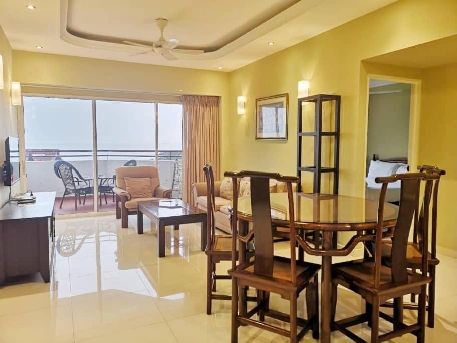 Vip Suite Seaview Batu Ferringhi 1003-2 Bedroom المظهر الخارجي الصورة